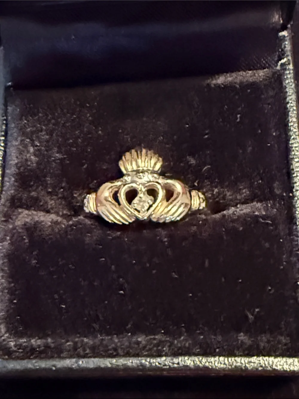 Claddagh 10k Gold Ring - Classic Irish Design and a Diamond set in the middle.